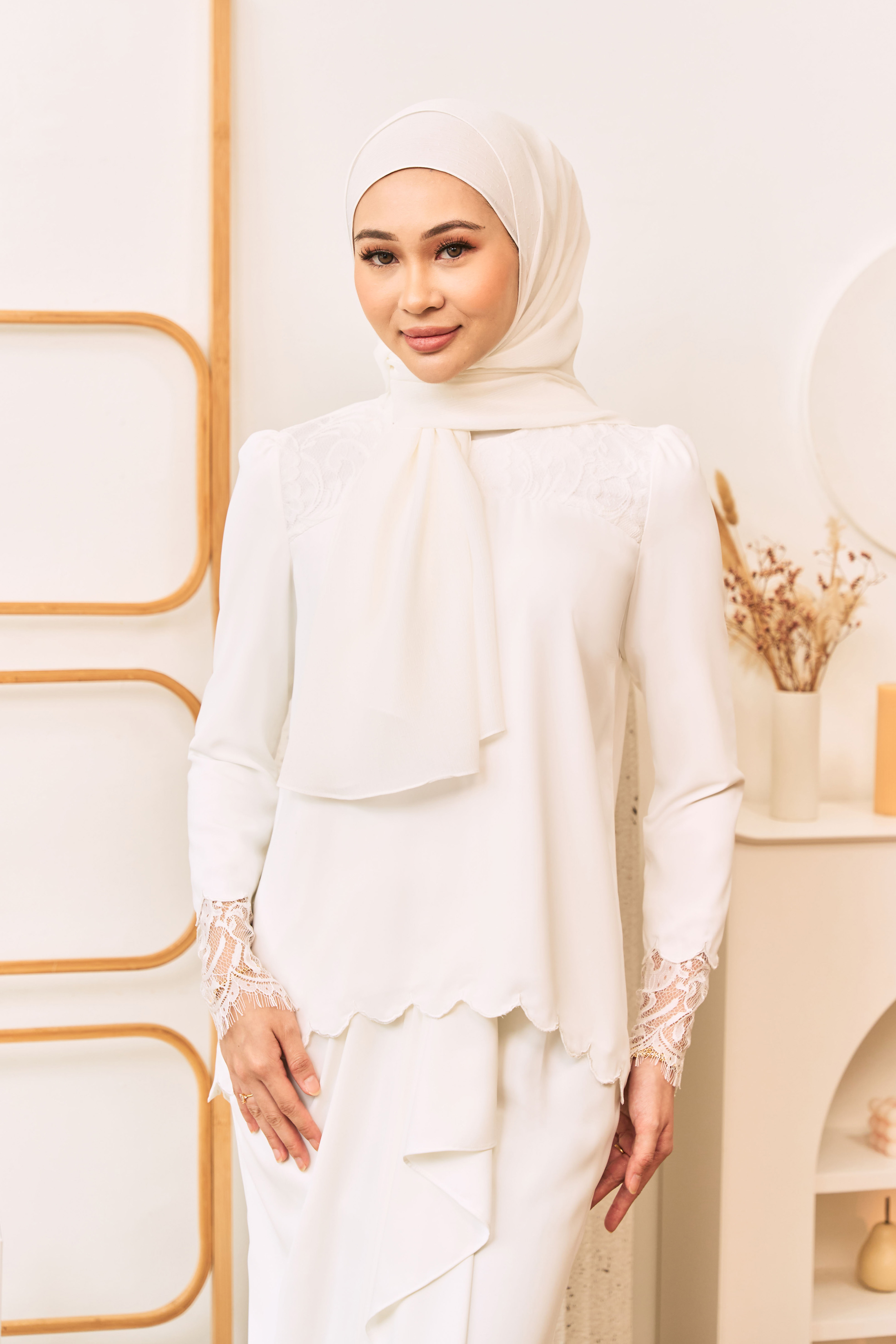 EIDRA Kurung in Offwhite